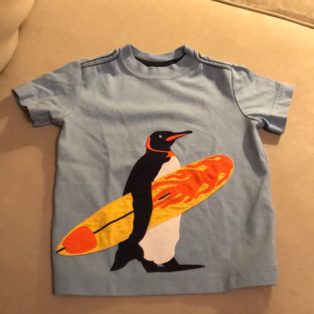 🤩SALE🤩 HANNA ANDERSSON penguin shirt